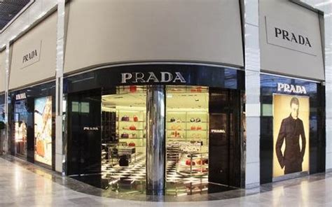 prada parigi via